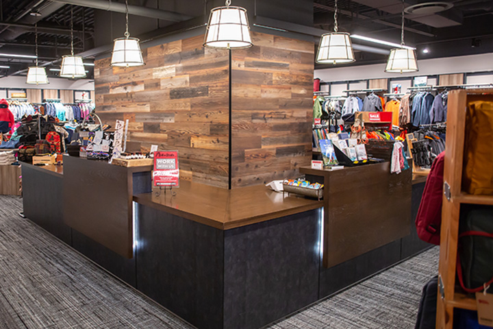 2nd cashwrap area