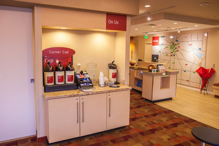 coffee bar hotel store
