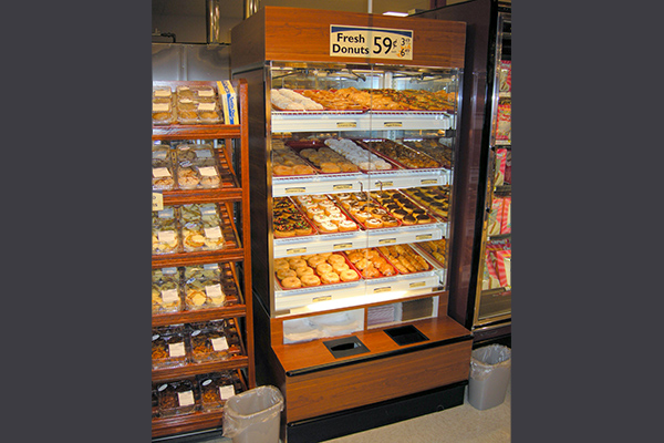 Endless Bakery Case 2-Door Merchandised