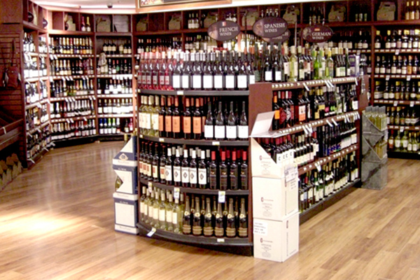 Wine Endcap Curved Merchandised