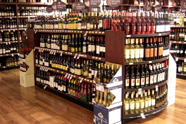 Wine Endcap Curved Merchandised